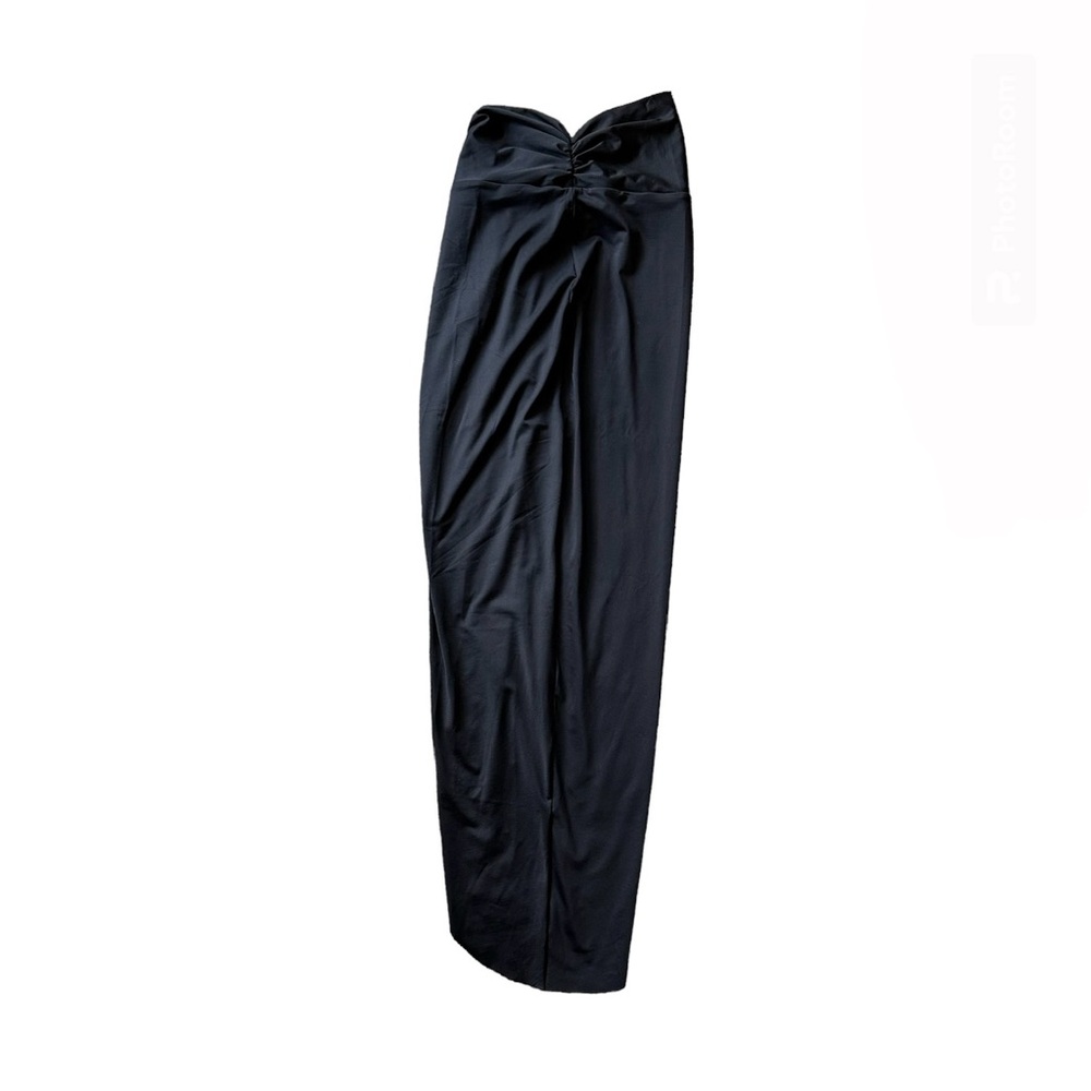 SKIMS Black Twist Front Swim Sarong - Picture 7 of 13